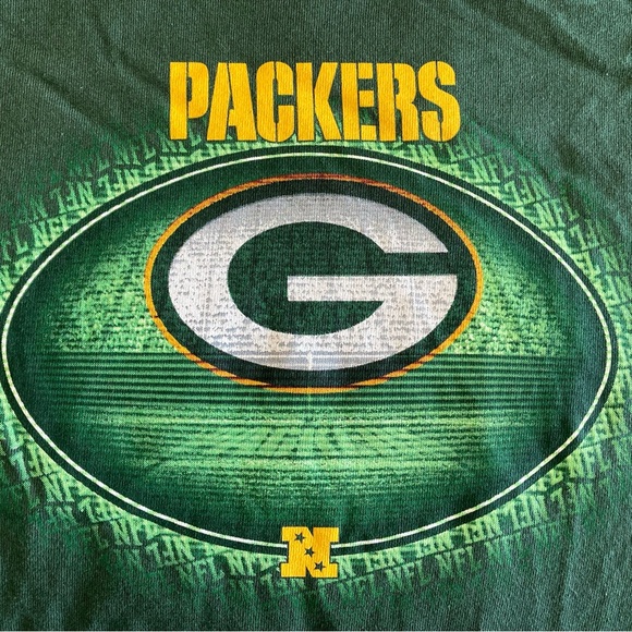 Green Bay Packers NFL Football TShirt - Picture 3 of 5